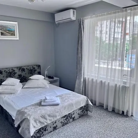 Ξενοδοχείο Delaf Κλουζ-Ναπόκα