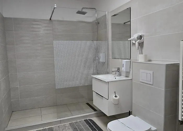 Delaf Otel Kaloşvar